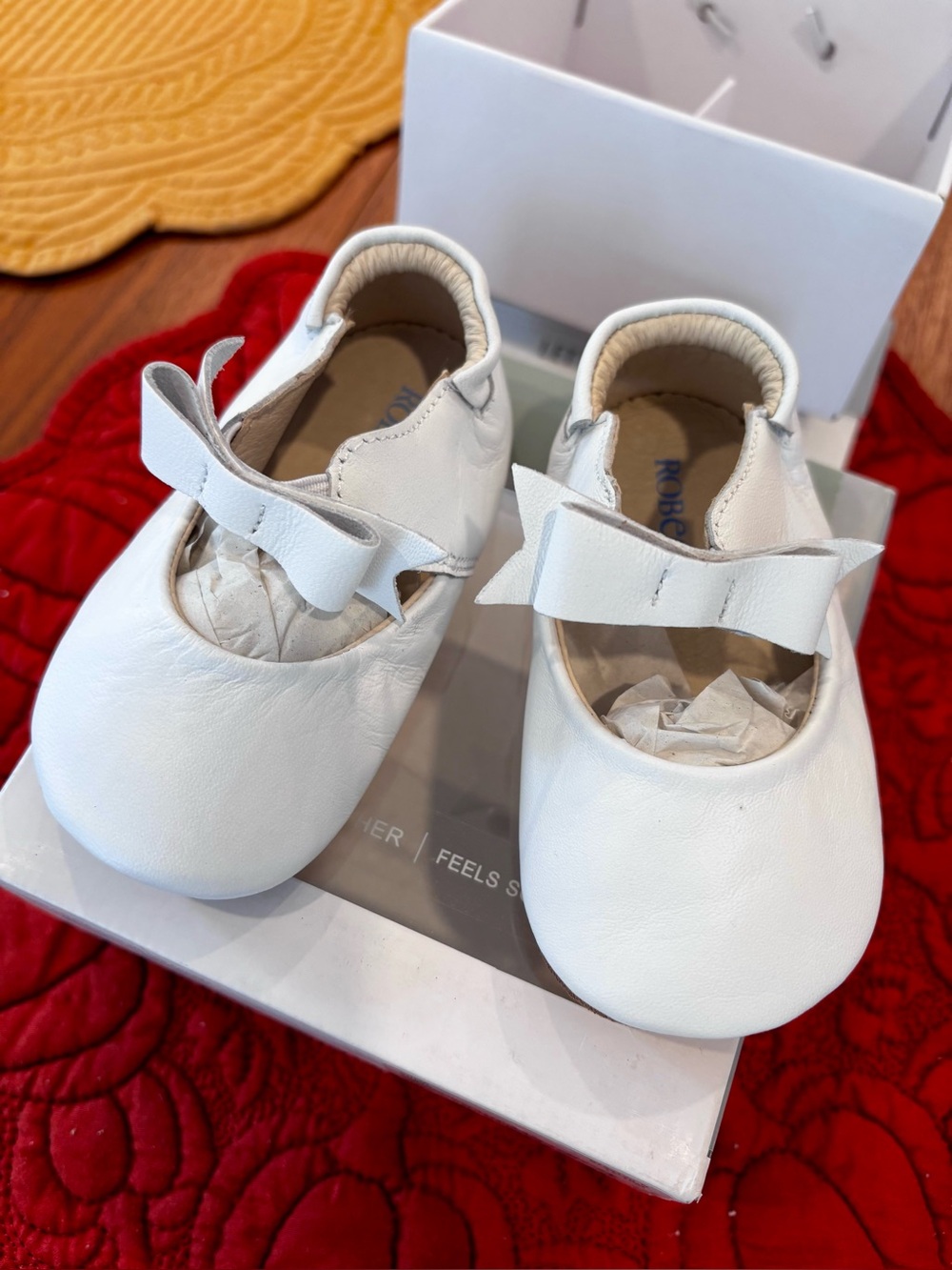 Robeez White Leather Bow Mary Janes
